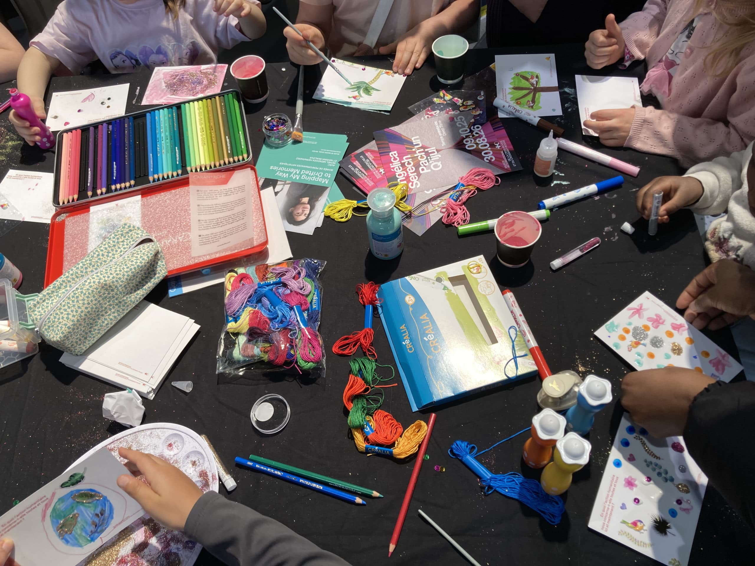 Besichtigung und Postkarten-Workshop